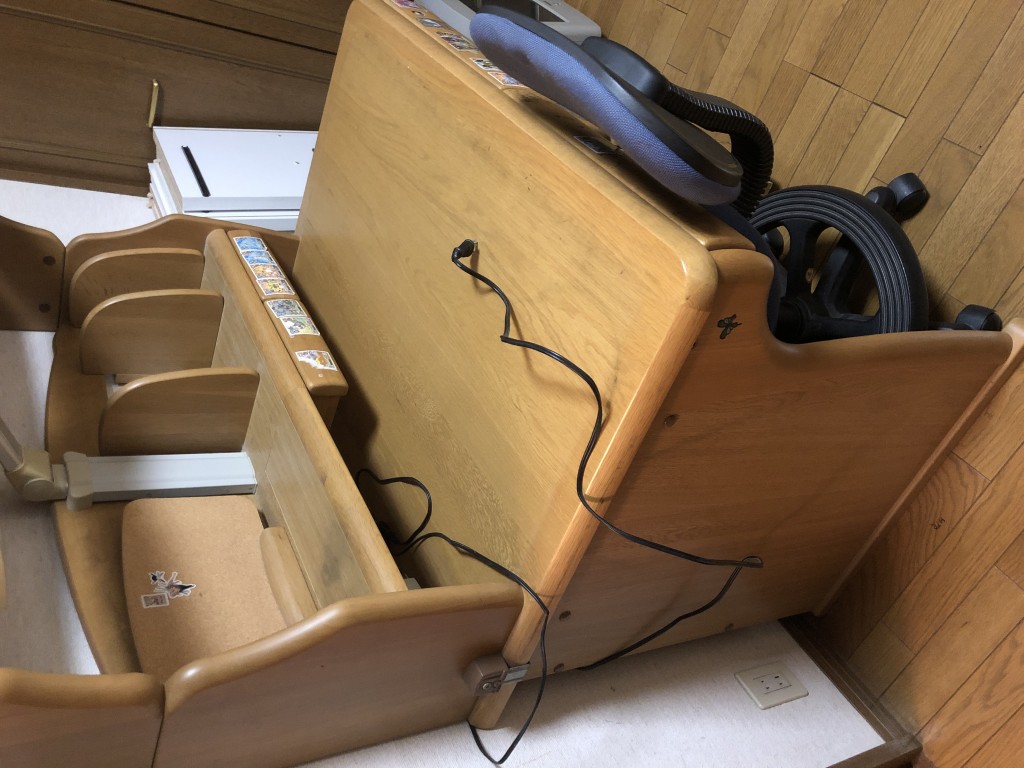 【草加市】学習机と椅子の出張不用品回収・処分ご依頼　お客様の声
