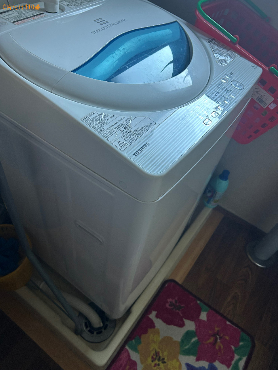 冷蔵庫、洗濯機、食器棚の回収と二人掛けソファー等の運搬ご依頼